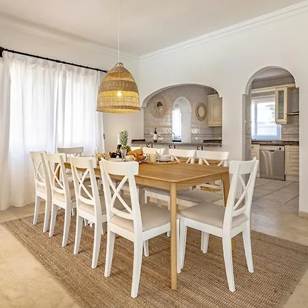 Luxury Villa, Heated Pool, Next To The Vila *