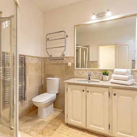 Vila Luxury Villa, Heated Pool, Next To The *