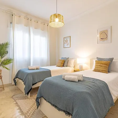 Luxury Villa, Heated Pool, Next To The Βίλα *