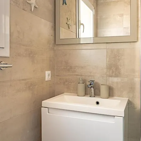 Villa Luxury Villa, Heated Pool, Next To The *