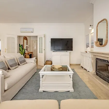 Villa Luxury Villa, Heated Pool, Next To The Marbella