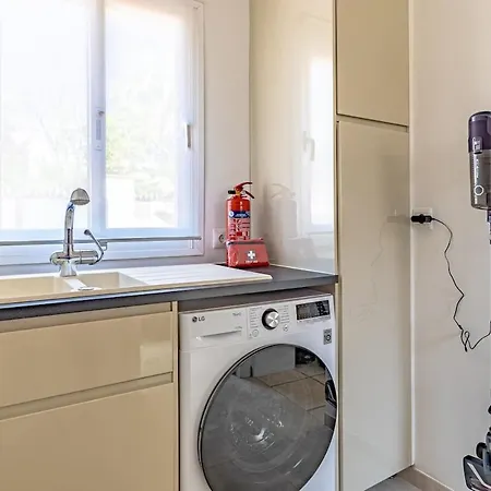 Villa Luxury Villa, Heated Pool, Next To The Marbella