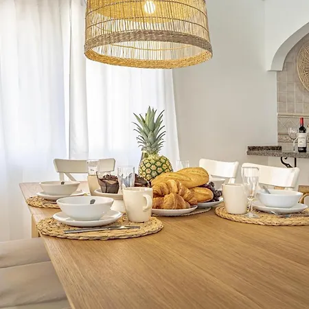 Villa Luxury Villa, Heated Pool, Next To The *