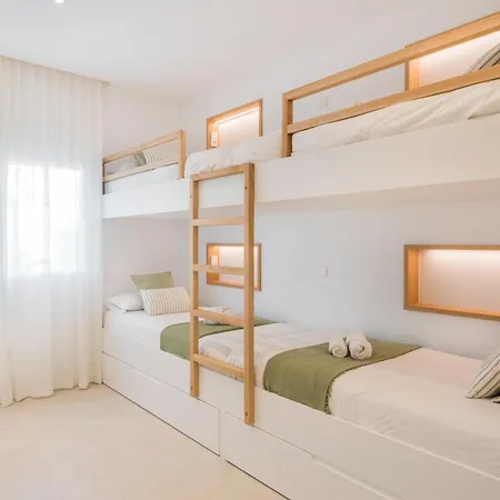 Luxury Villa, Heated Pool, Next To The Villa Marbella