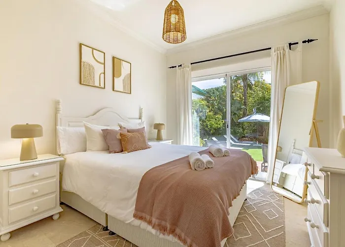 Luxury Villa, Heated Pool, Next To The Βίλα Μαρμπέλλα