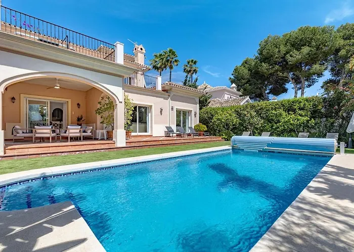 Luxury Villa, Heated Pool, Next To The * Μαρμπέλλα