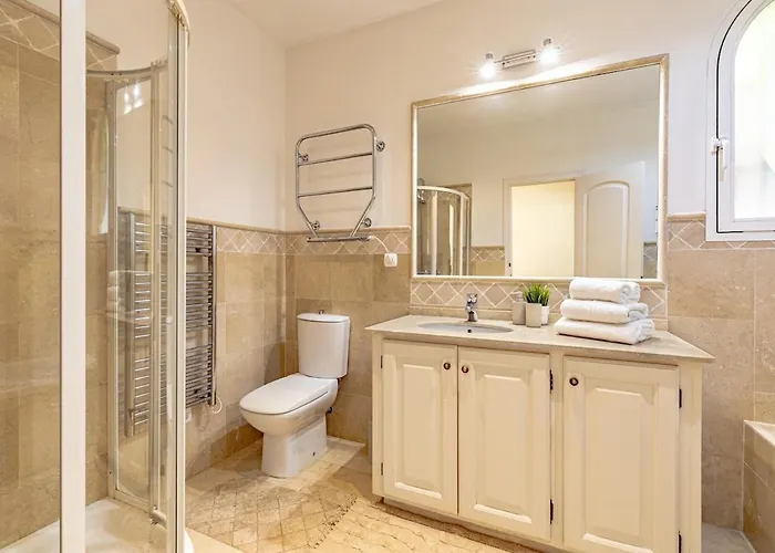 Βίλα Luxury Villa, Heated Pool, Next To The *