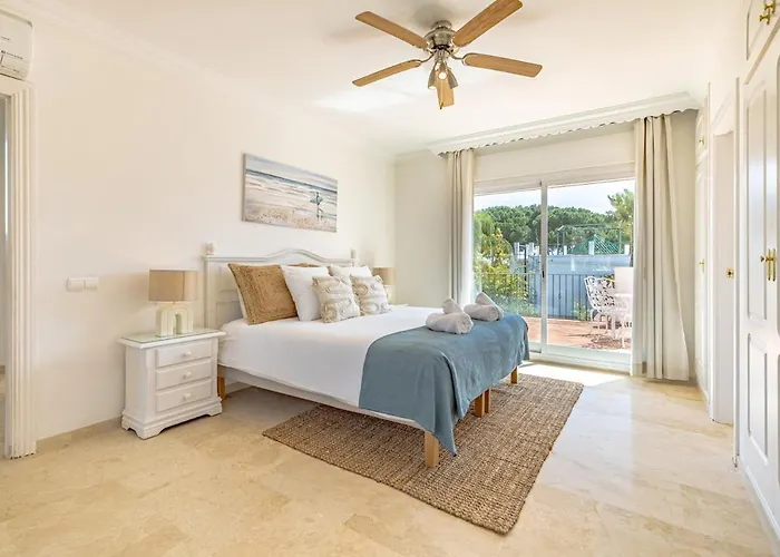 Luxury Villa, Heated Pool, Next To The * Μαρμπέλλα