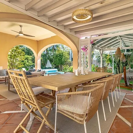 Вилла Luxury Villa, Heated Pool, Next To The
