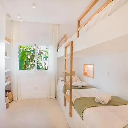 Вилла Luxury Villa, Heated Pool, Next To The Марбелья