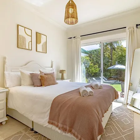 Luxury Villa, Heated Pool, Next To The Villa Marbella