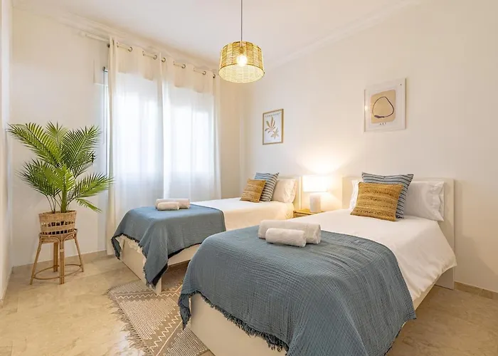 Luxury Villa, Heated Pool, Next To The فيلة *